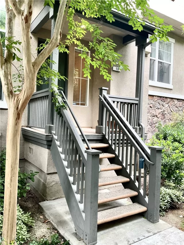 MLS: OC24131703 Condo For Sale