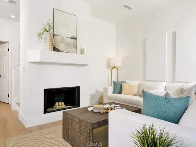 MLS: OC24131739 Condo For Sale