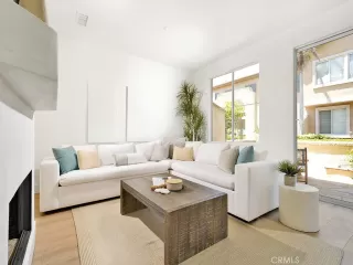 Photo #4: OC24131739 Listing