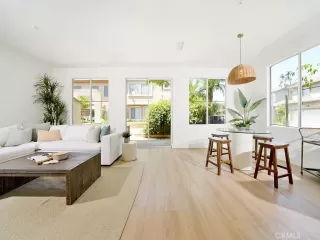 Photo #5: OC24131739 Listing