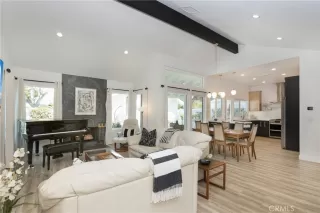 Photo #4: OC24131750 Listing 