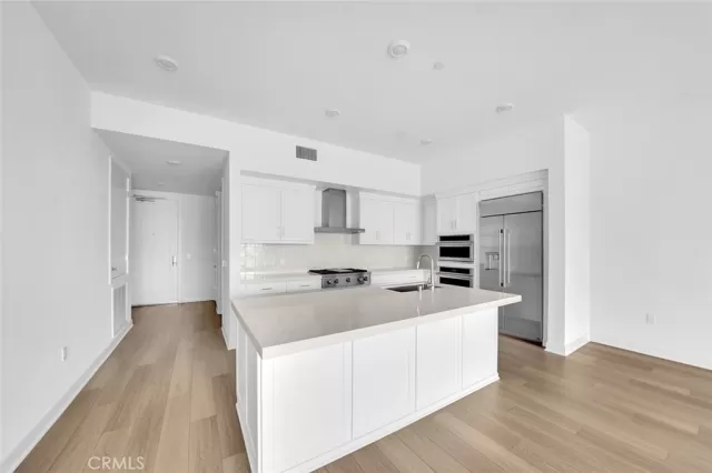 MLS: OC24132128 Condo For Sale