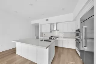 Photo #1: OC24132128 Listing 