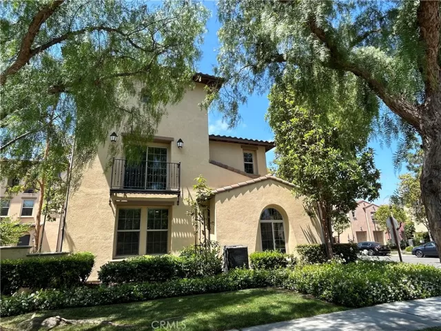 MLS: OC24132448 Condo For Sale