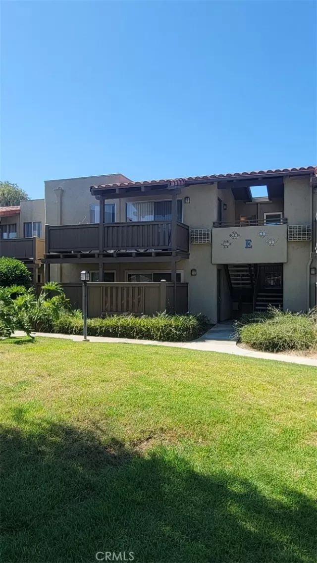 MLS: OC24132501 Condo For Sale