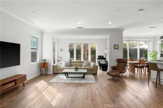 Photo #5: OC24132583 Listing