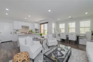 Photo #5: OC24132695 Listing 