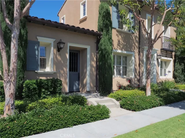 MLS: OC24132798 Condo For Sale