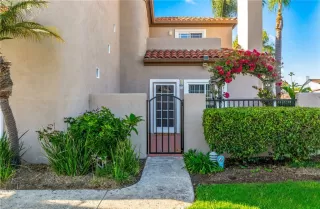 Photo #1: OC24132985 Listing 