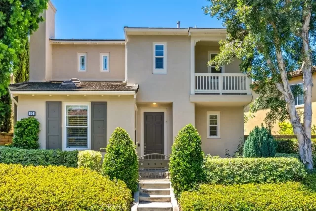 MLS: OC24133018 Condo For Sale