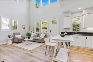 Photo #5: OC24134204 Listing 