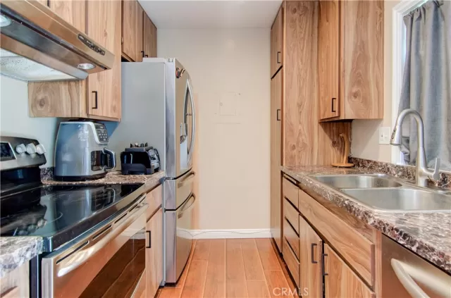 MLS: OC24134264 Condo For Sale