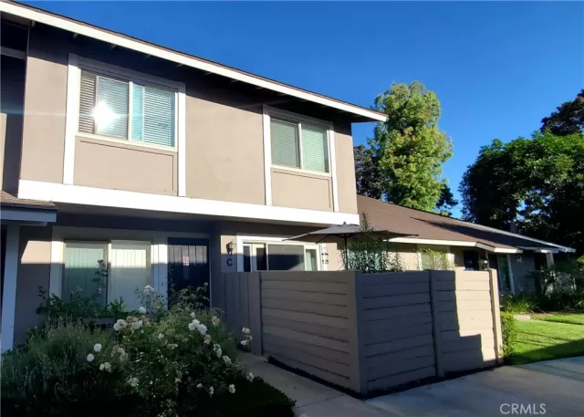 MLS: OC24134440 Condo For Sale