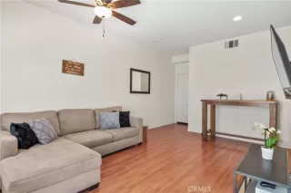 Photo #3: OC24135451 Listing 