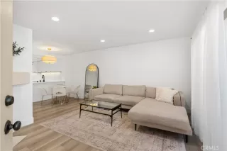 Photo #2: OC24135522 Listing