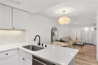 Photo #6: OC24135522 Listing