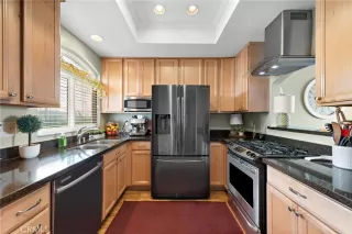 Photo #5: OC24135811 Listing 