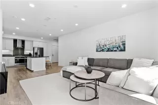 Photo #3: OC24135823 Listing