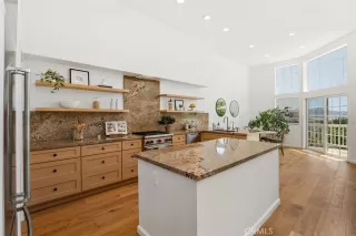 Photo #6: OC24136228 Listing 