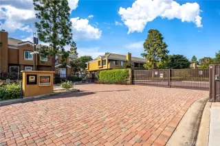 Photo #1: OC24137086 Listing 