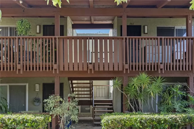 MLS: OC24137439 Condo For Sale