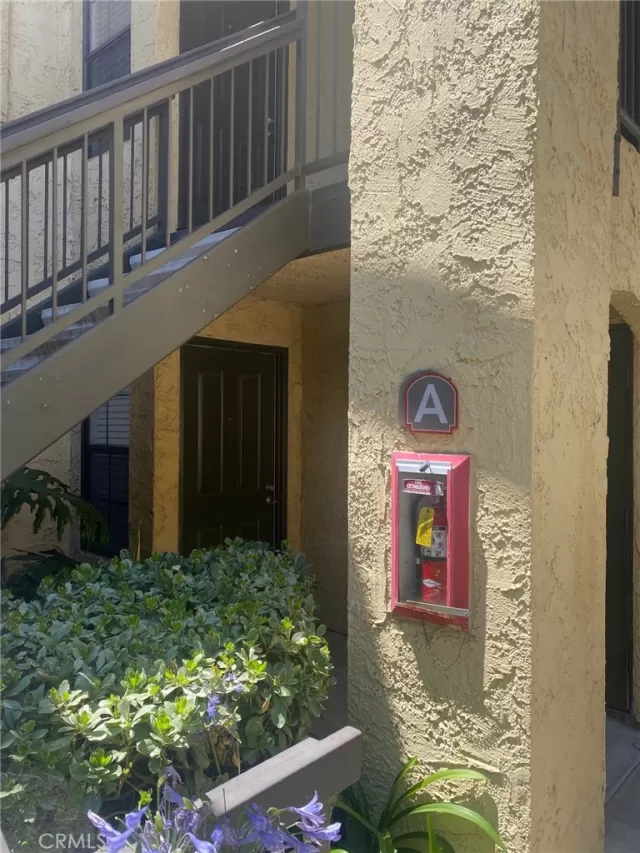 MLS: OC24137456 Condo For Sale