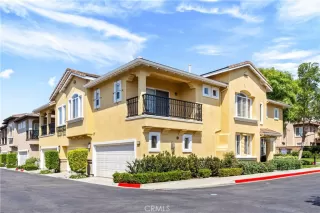 Photo #2: OC24137568 Listing 