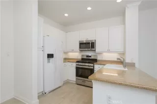 Photo #6: OC24137813 Listing 