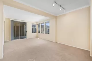 Photo #5: OC24137978 Listing 