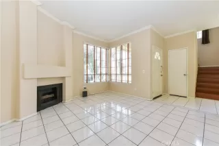 Photo #3: OC24138023 Listing 