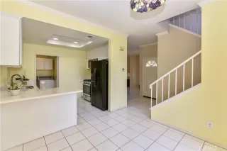 Photo #4: OC24138023 Listing 