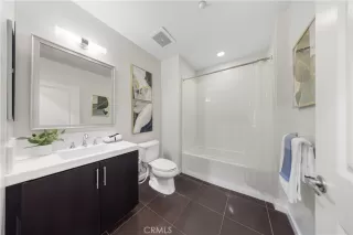 Photo #4: OC24138024 Listing 