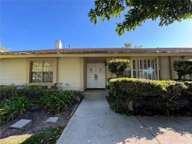 MLS: OC24138083 Condo For Sale