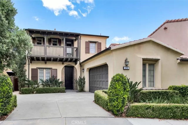 MLS: OC24138572 Condo For Sale