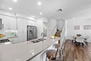 Photo #6: OC24138573 Listing