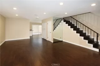 Photo #5: OC24138735 Listing 