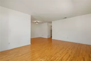 Photo #6: OC24139307 Listing 