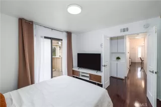 Photo #4: OC24139410 Listing