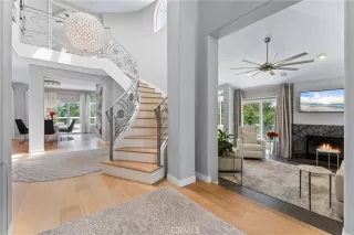 Photo #4: OC24139537 Listing 