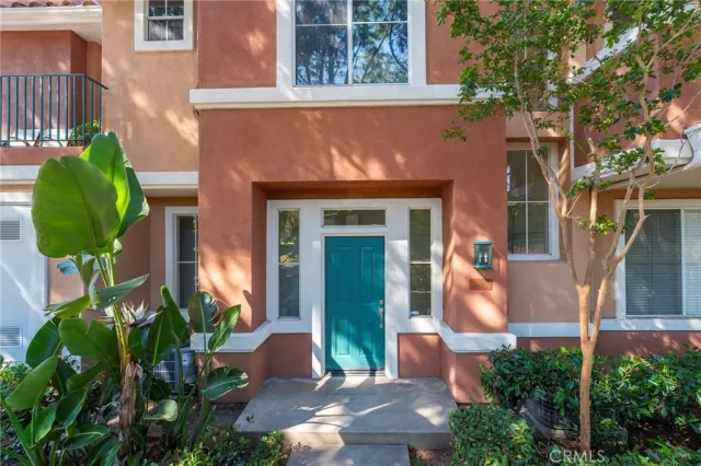 MLS: OC24139649 Condo For Sale