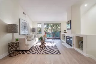 Photo #5: OC24139649 Listing