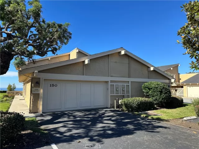 MLS: OC24140725 Condo For Sale