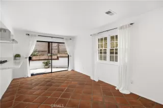 Photo #5: OC24140761 Listing 