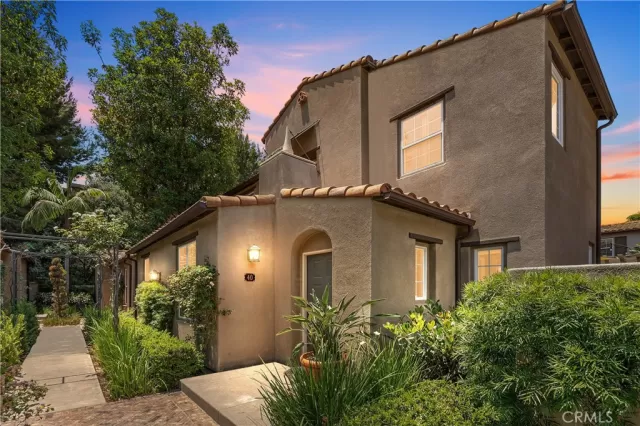 MLS: OC24140811 Condo For Sale