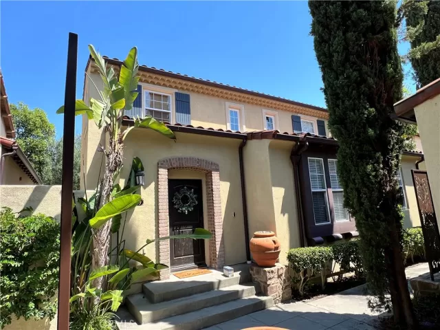 MLS: OC24140864 Condo For Sale