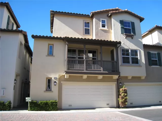 MLS: OC24140865 Condo For Sale