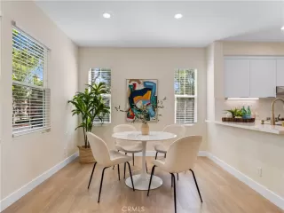 Photo #5: OC24140920 Listing 