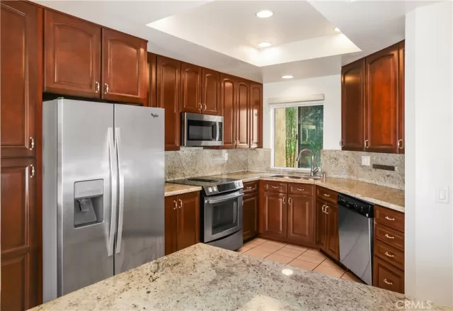 MLS: OC24140922 Condo For Sale