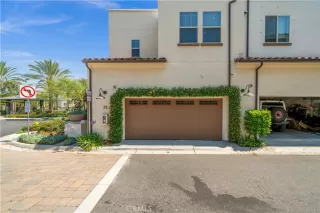 Photo #1: OC24140925 Listing 