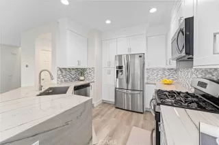 Photo #2: OC24141083 Listing